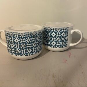 Blue and White Patterned soup Mugs with Lids 20fl oz new (2)